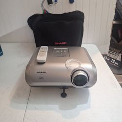Sharp DLP projector XR-11xC Perfect Condition 