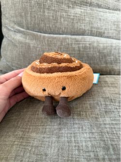 Cinnamon roll jellycat