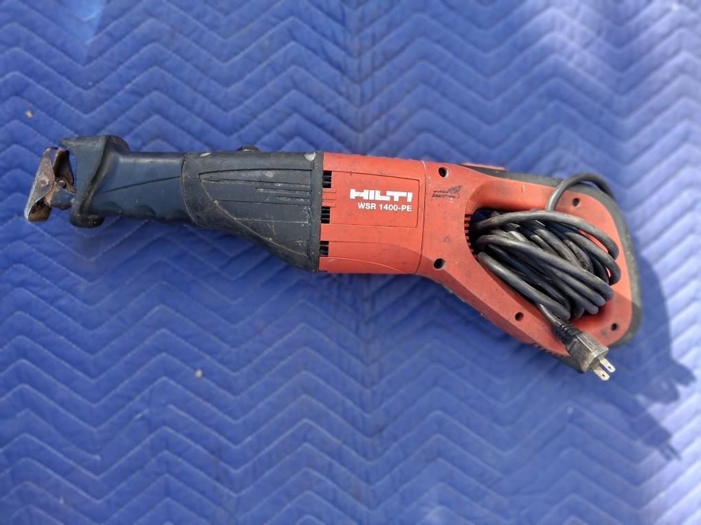 Hilti WSR 1400-PE reciprocating saw, a