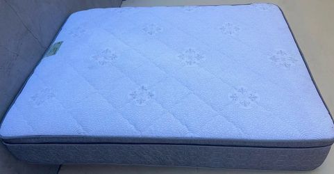 Sweet dreams memory foam king mattress set