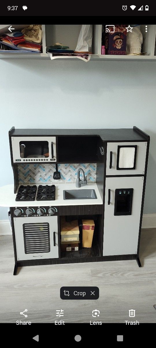 Kids Play Kitchen