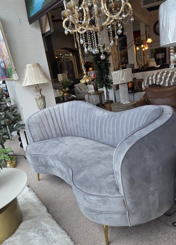 Channel Tufted Loveseat Grey