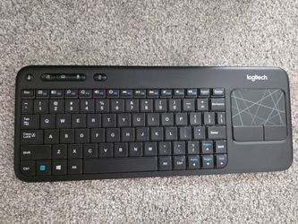 Logitech K400r wireless keyboard