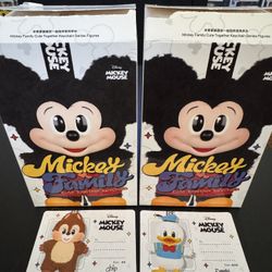 Pop Mart - Mickey Family Cute Together Keychain (Chip, Donald)