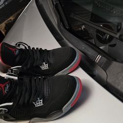 Jordan 4