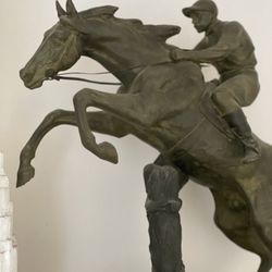Gorgeous Equestrian Horse Statue