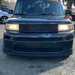2005 Scion xB