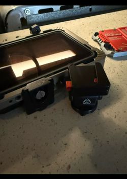 Atomos Ninja V monitor with batteries and ssd card