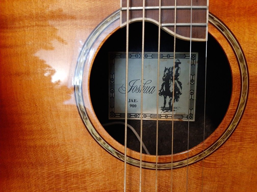 Joshua Acoustic Guitar for Sale in Lakewood, WA OfferUp