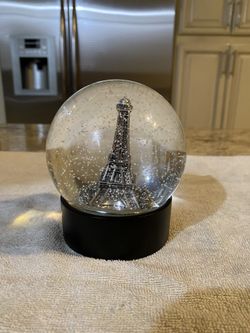 Paris Snow Globe 