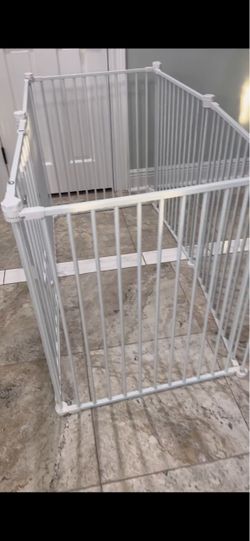 Pet cage like new