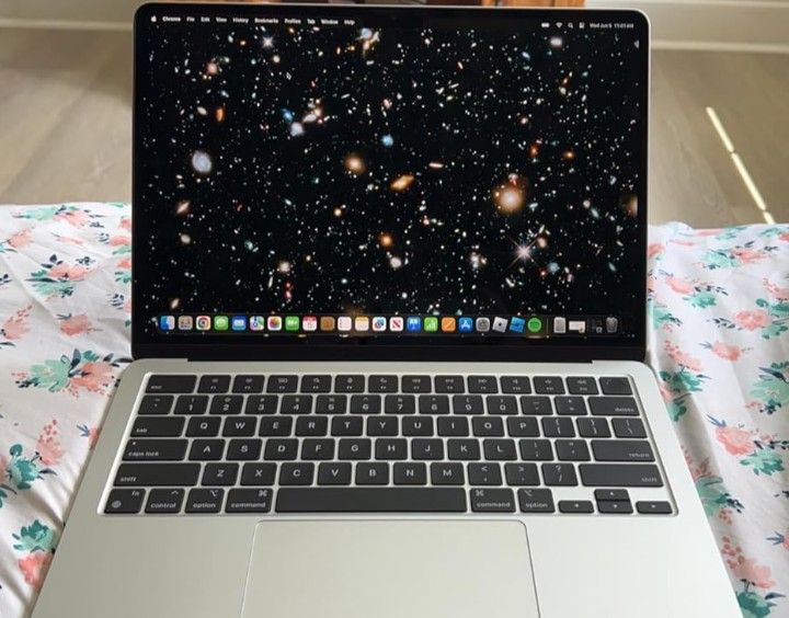 Macbook