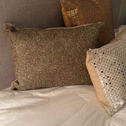 Decorative Custom Pillows 