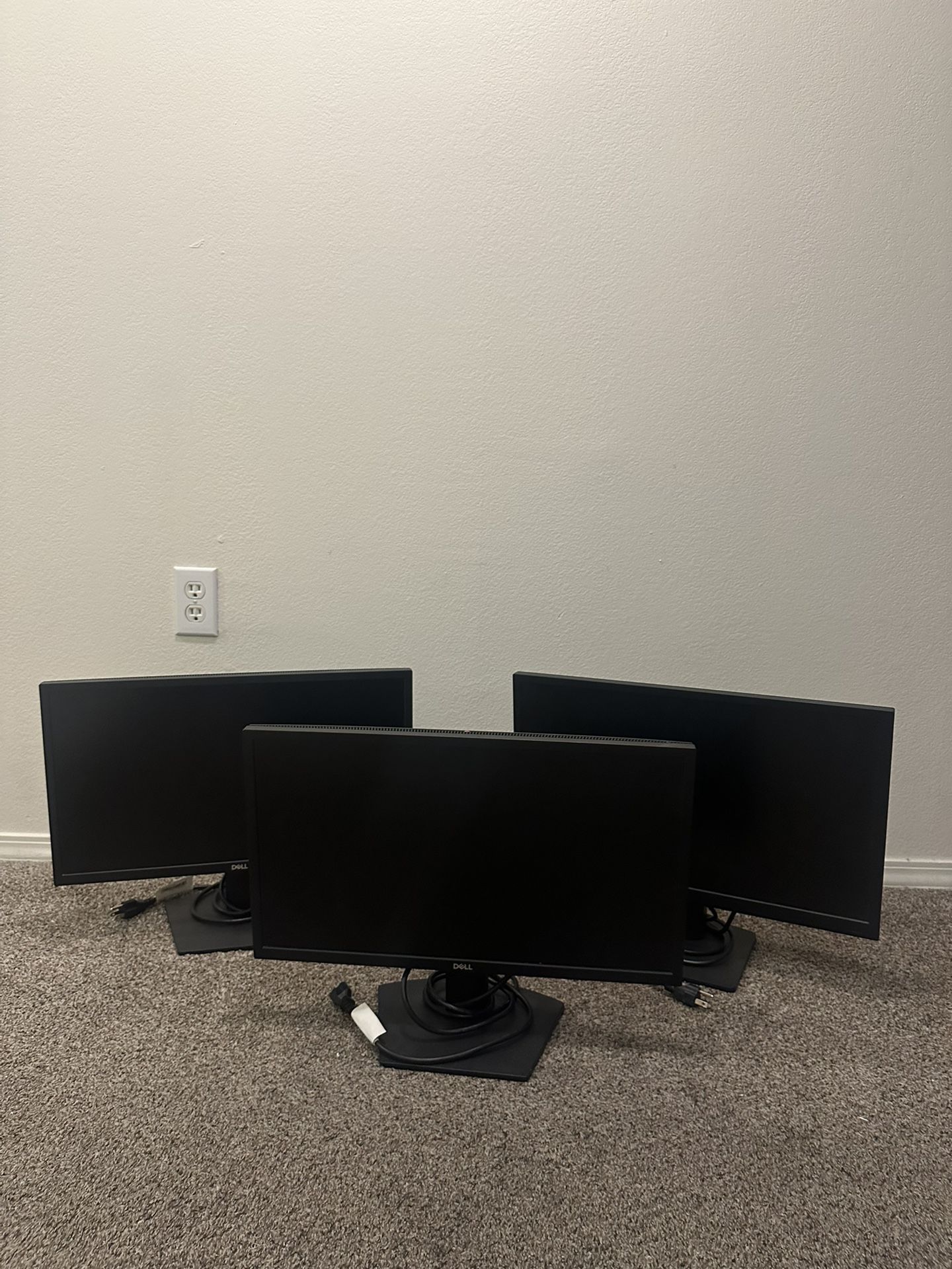 π₯οΈ 2 Dell Monitors + 1 HP Monitor - Bundle Deal