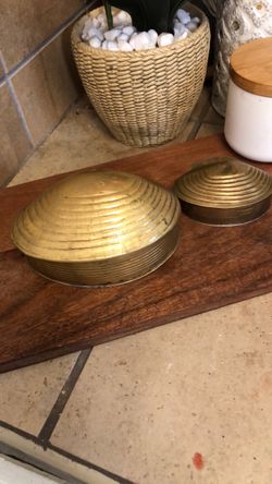 Vintage Brass Clamshell Trinket Boxes - 2 Piece Set