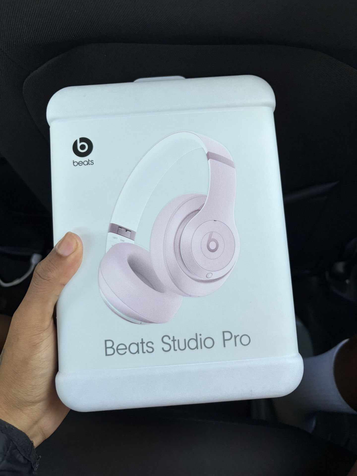 Beats Studio Pro Wireless Bluetooth Headphones ( BRAND NEW )