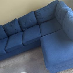 Blue Couch With Chaise 