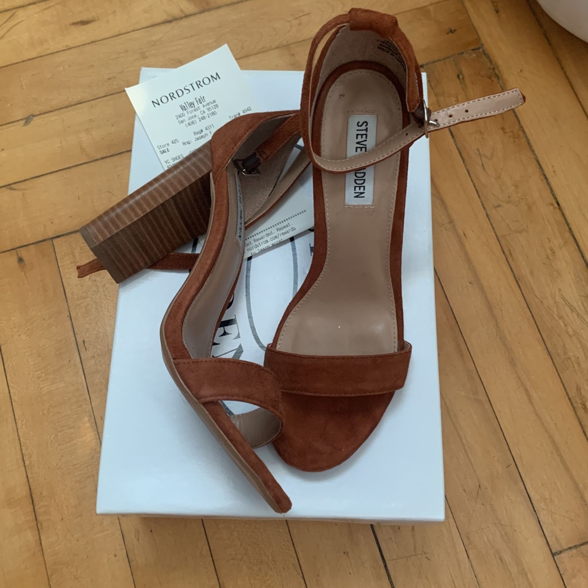 Steve Madden Chestnut Heels 