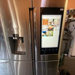 SMART SAMSUNG REFRIGERATOR. ON SALE ✅$899✅ FREE SHIPPING AMD INSTALLATION

