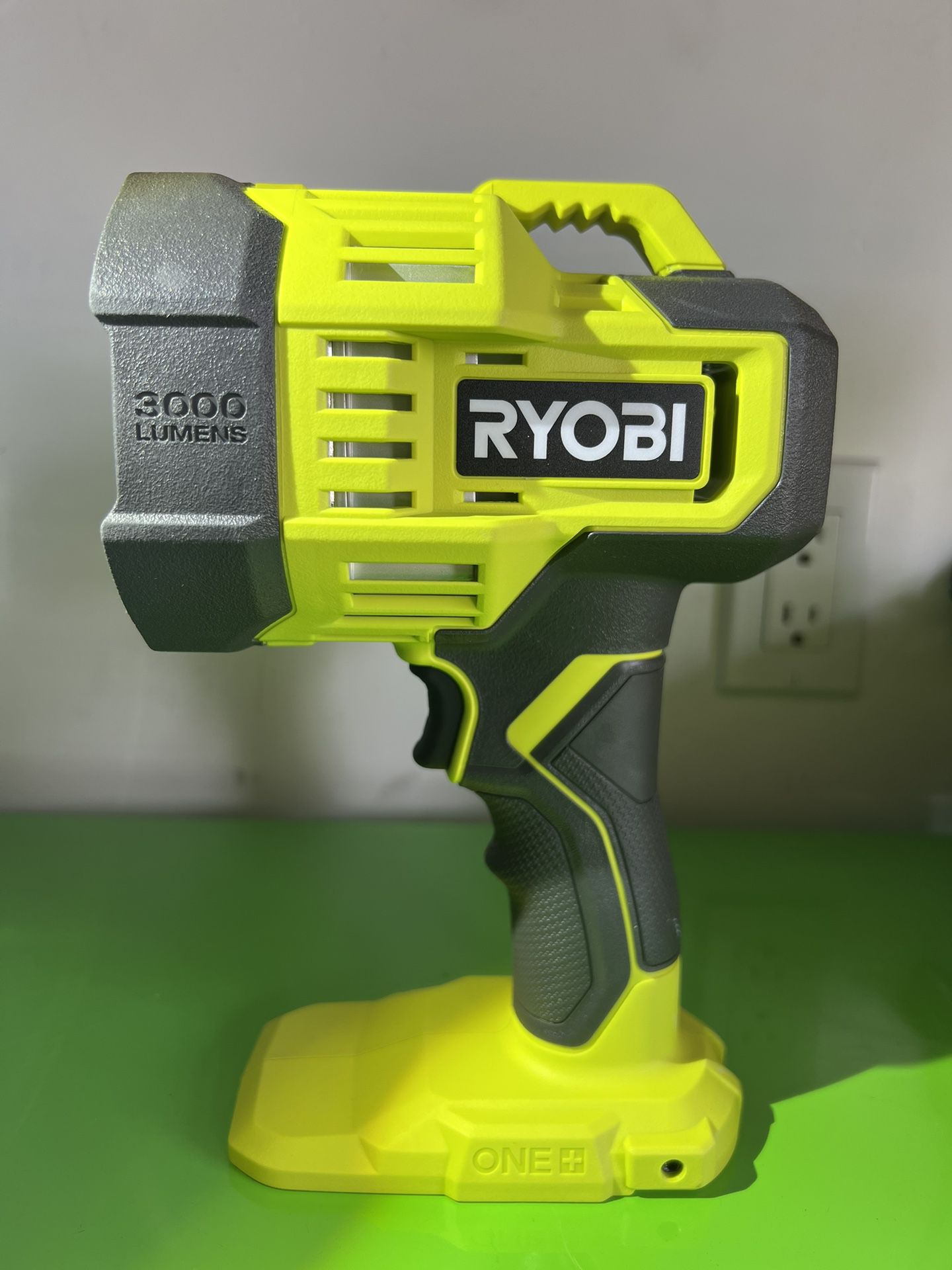 Ryobi LED Spotlight 18v