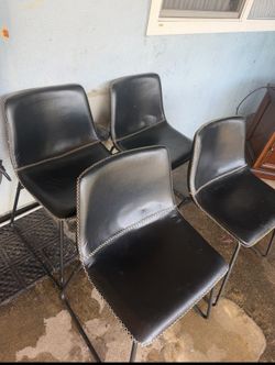 Set of 4 chairs