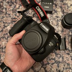 Canon EOS 6D DSLR Camera Plus Accessories