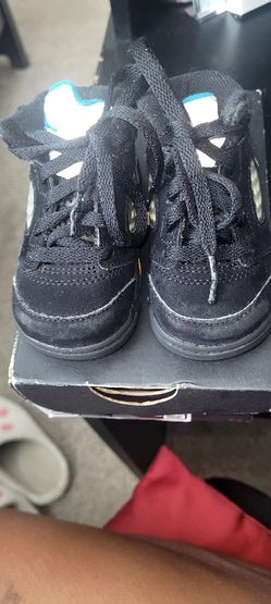 **Jordan Retro – Black & Aquatone (Size 4C)**