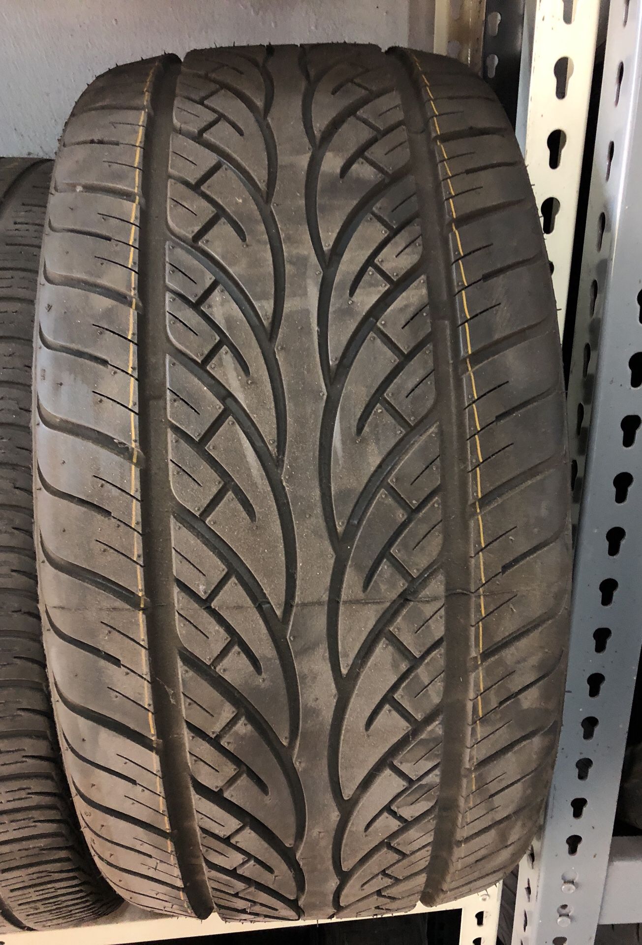 Brand New Lion Hart 265 30 22 Tire For Sale In Burbank Ca Offerup