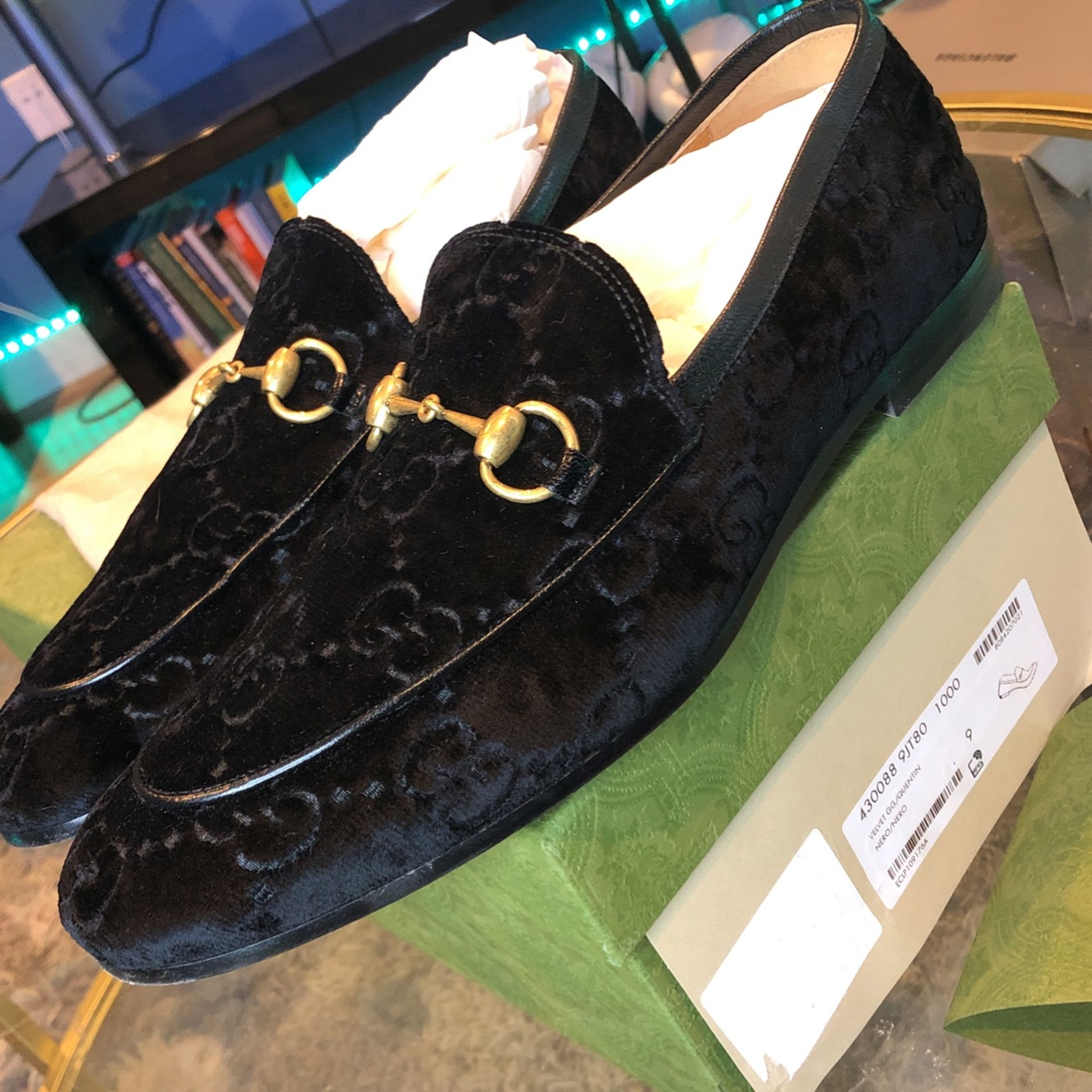 GUCCI Velvet Quentin Dress Shoe SIZE 9 MEN - pearsons-glass 
