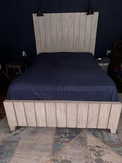 Queen bedroom 3 piece set