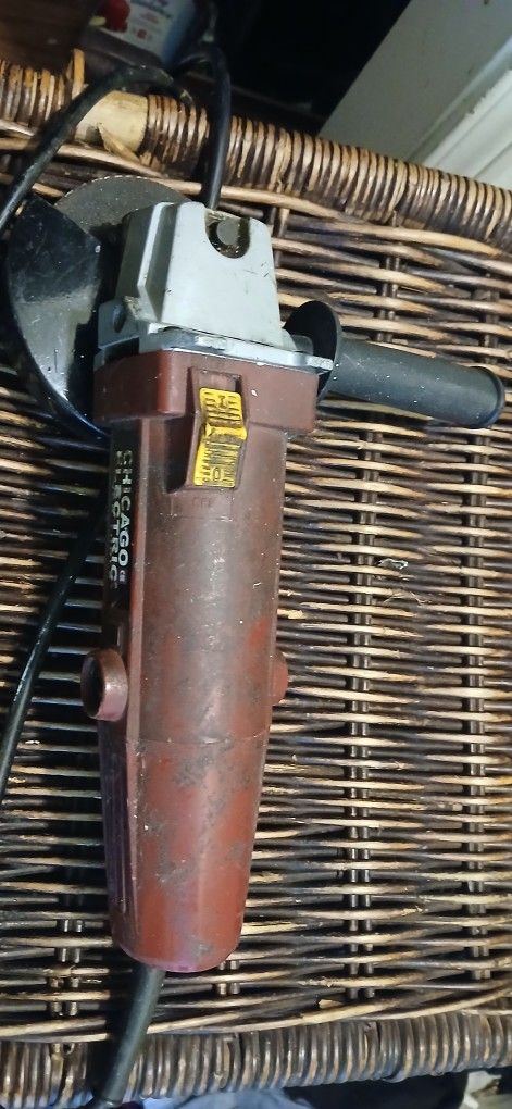 Angle Grinder - 4 1/2"