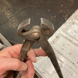 Horseshoe Pliers Pick Up Bohemia