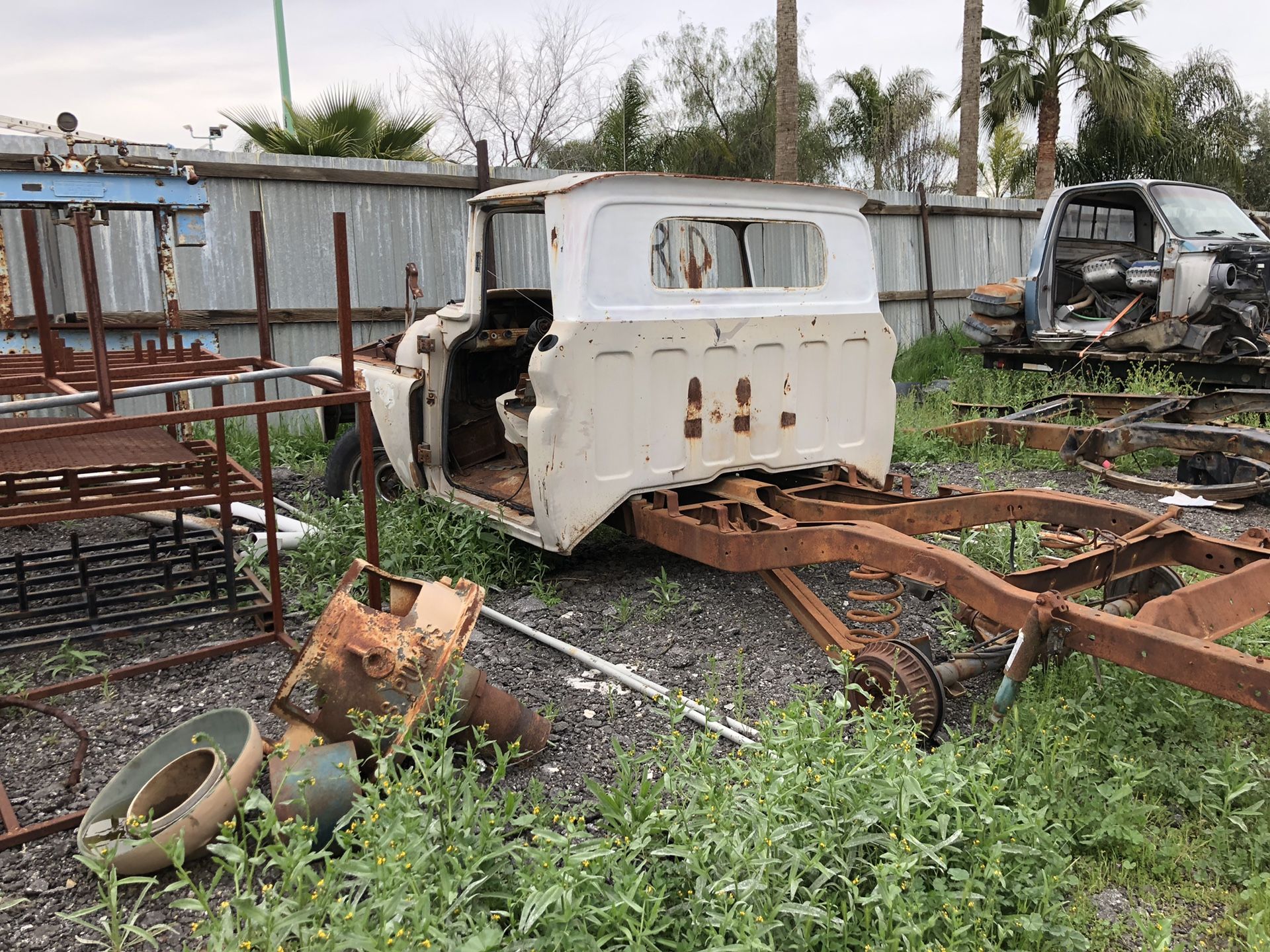 Old chevy truck cabs for Sale in Bakersfield, CA OfferUp