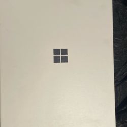 Microsoft Surface Laptop 15” 7th Edition 