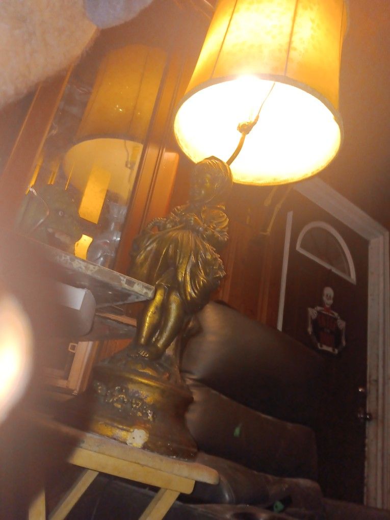 Antique Metal Sculpture Lamp