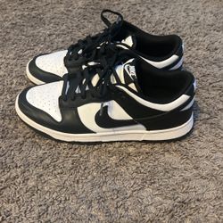 Nike Panda Dunks size 10