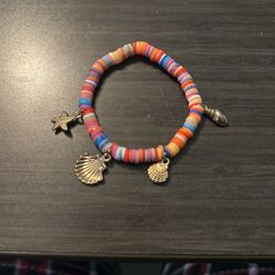 Cute seashell bracelet
