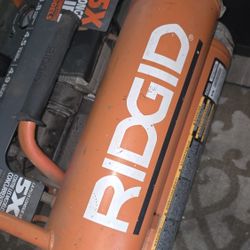 Ridgid 1.8 Hp 4.5 Gallon Air Compressor. Used 1 X Only