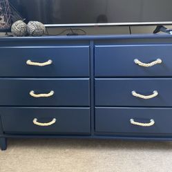 Navy Blue 6-Drawer Dresser – Modern Coastal Style w/ Rope Handles