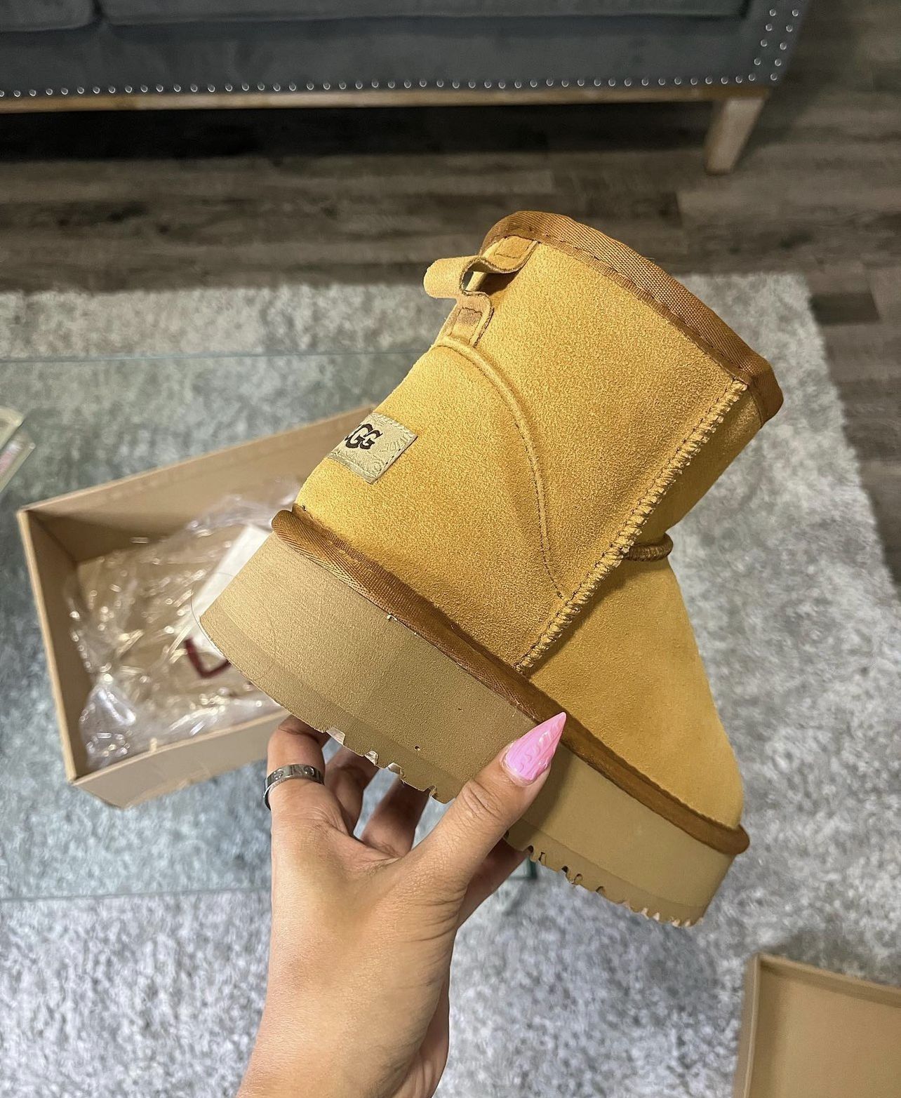 Ugg platform