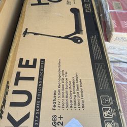Hyper Skute 37V Folding Electric Scooter