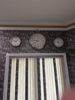 Set of 3 Pocket Watch Style Wall Clocks