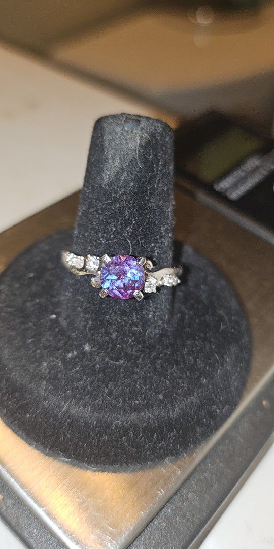 14k Alexandrite And Diamond Ring 