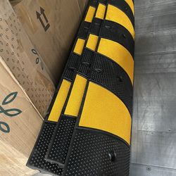 VEVOR Rubber Speed Bump 6ft 
