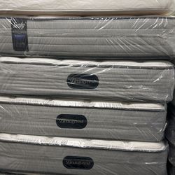 Full Size Beautyrest Mattress