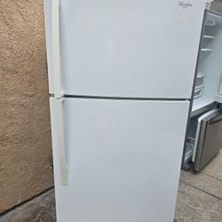 Whirlpool Apartment Refrigerator W30 H65 Firm Price 320