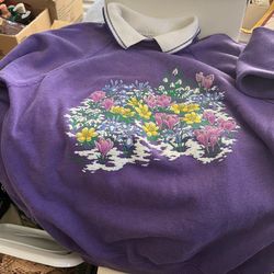 Purple Sweatshirt  With White Collar Size Large