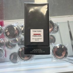 TOM FORD 