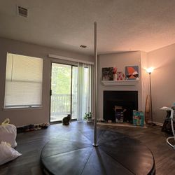 Dance Pole With Weighted Platform 