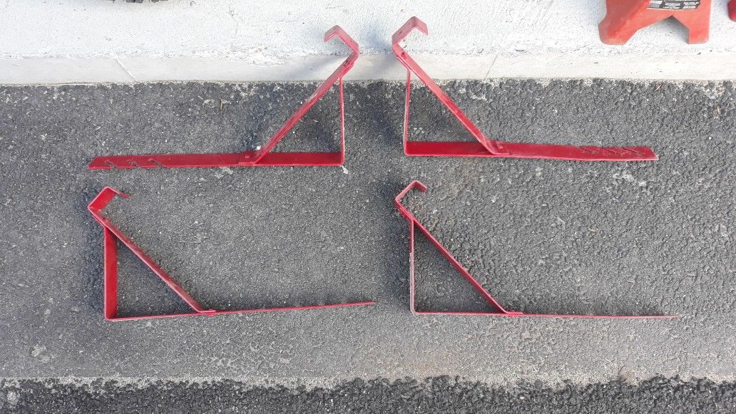(4) 10"x 45 degree fixed pitch roofing brackets